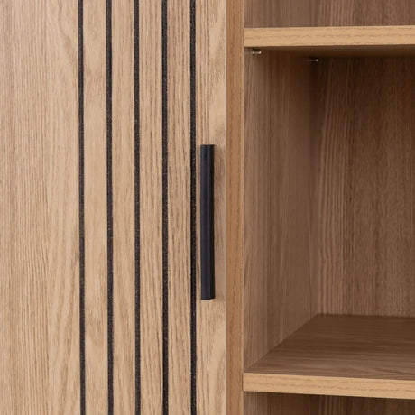 c38d30f6701bd553dfd603ba54677433