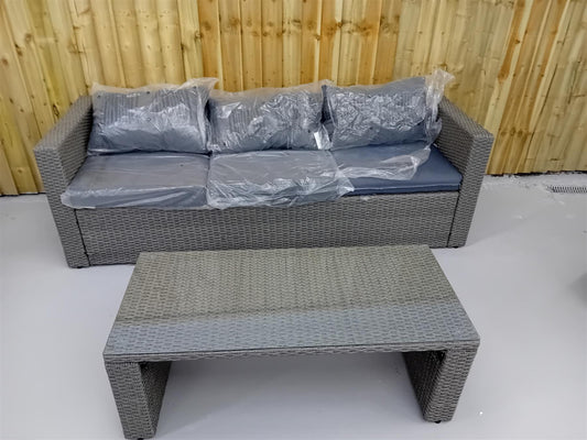 3 Seater Rattan Sofa With Table
