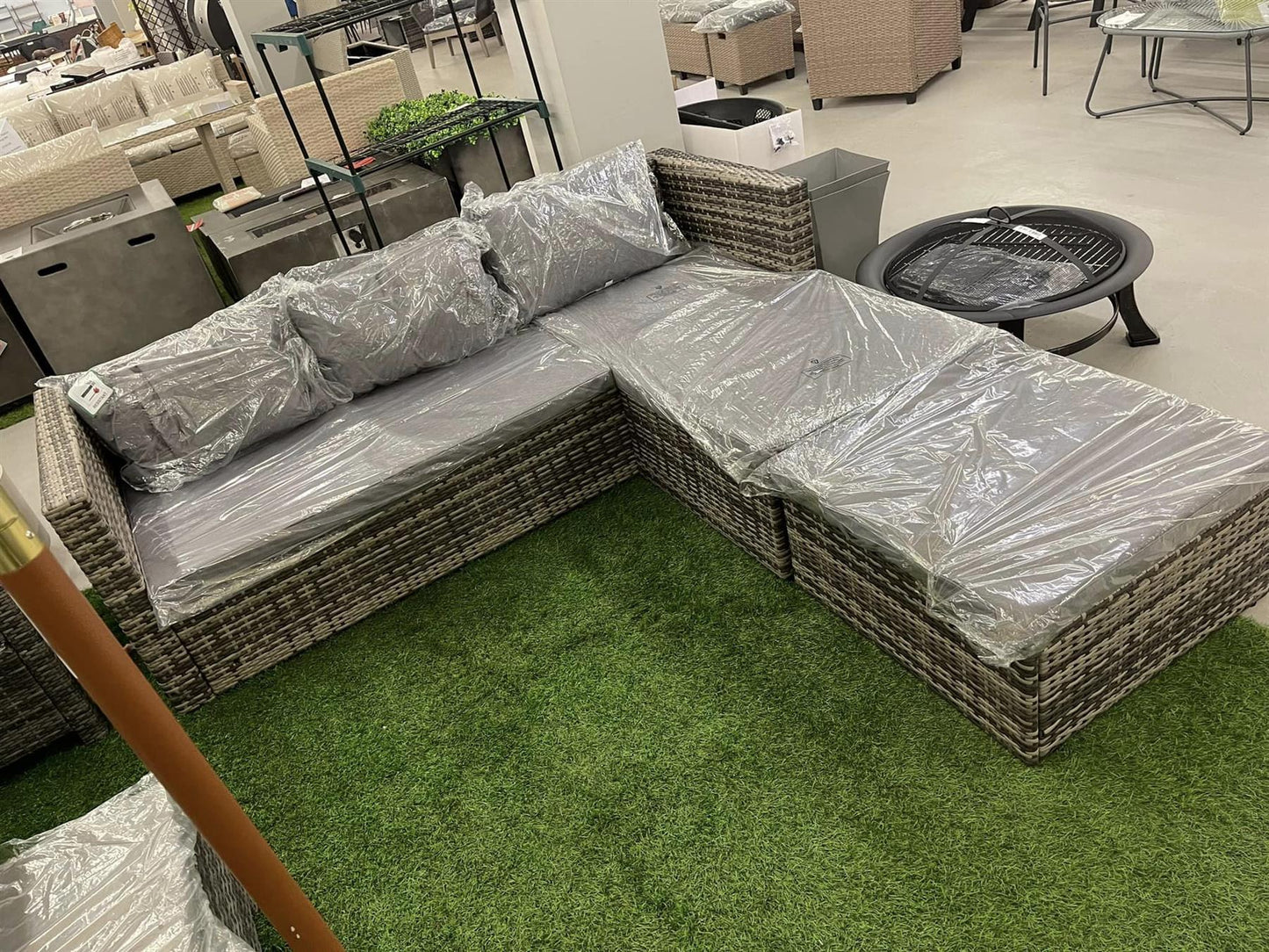 Grey Rattan Corner Sofa Set with Matching Extender Unit