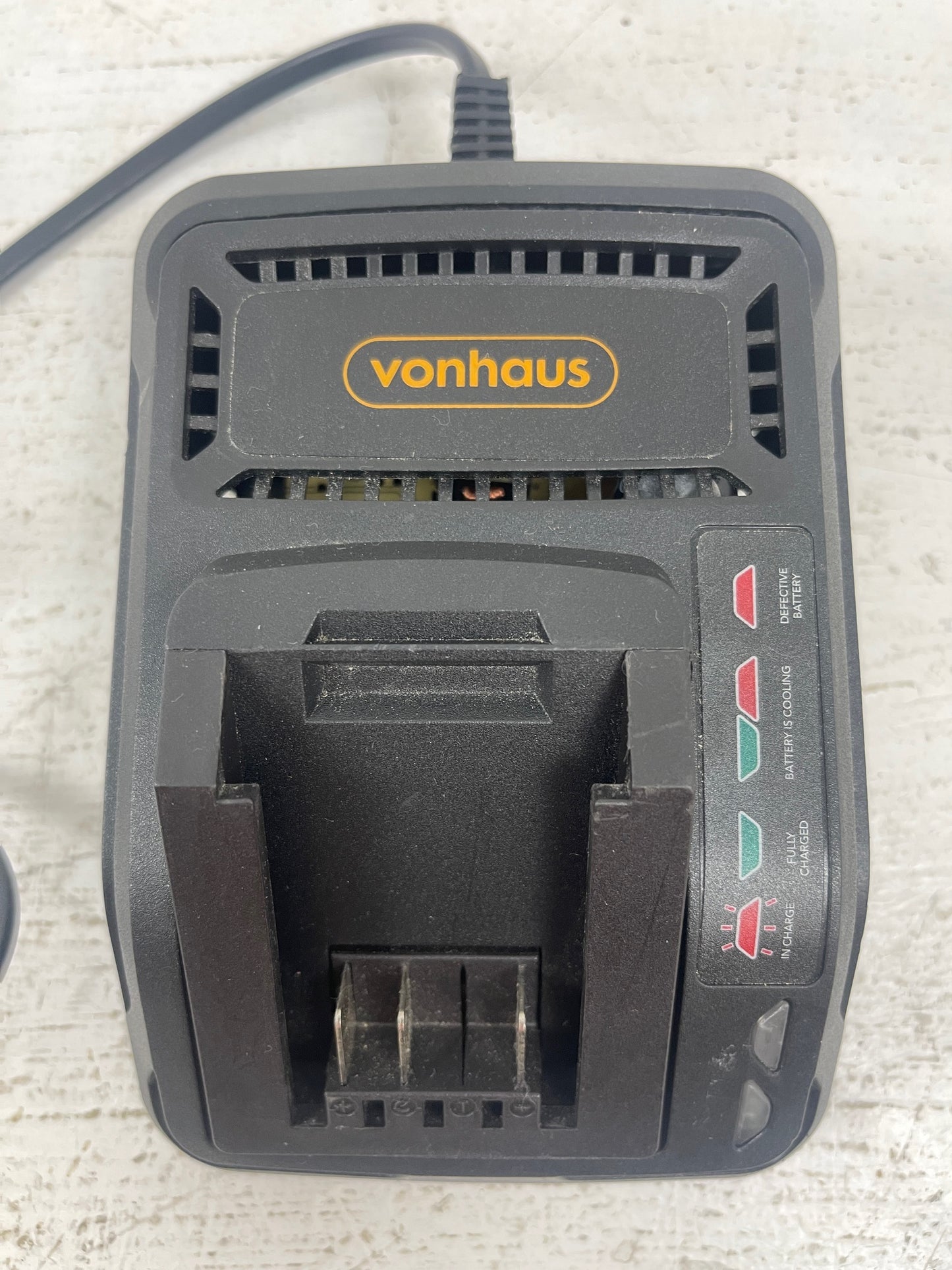 D series Spare Charger to fit Vonhaus